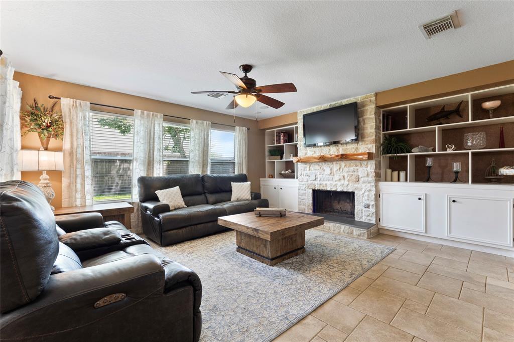 3803 Shiloh Park Court, Friendswood, Texas image 11