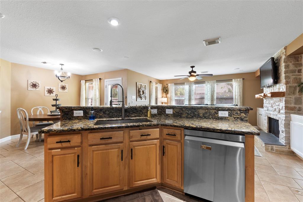 3803 Shiloh Park Court, Friendswood, Texas image 15