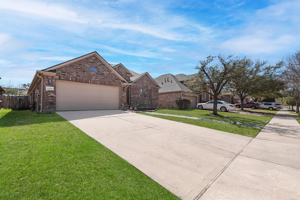 23135 Tranquil Springs Lane, Katy, Texas image 2