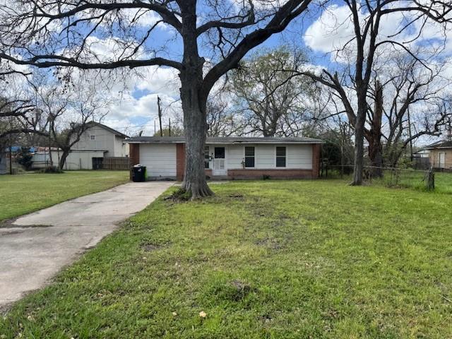 908 Avenue I, Bay City, Texas image 1
