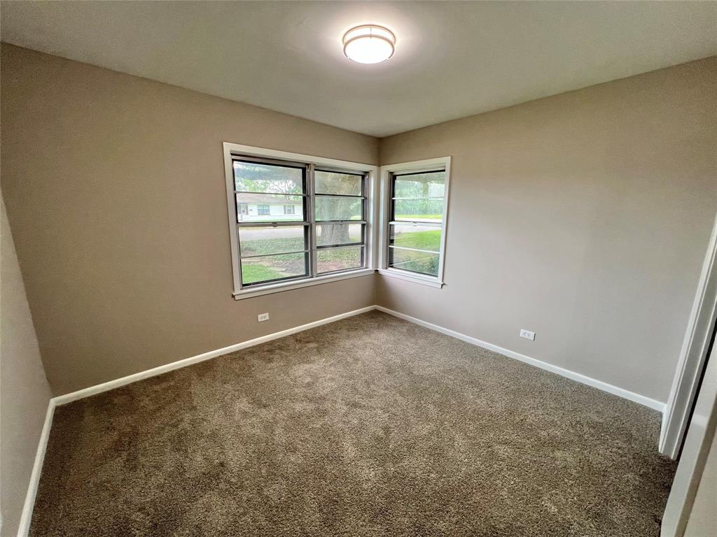 608 Evans Street, Angleton, Texas image 14