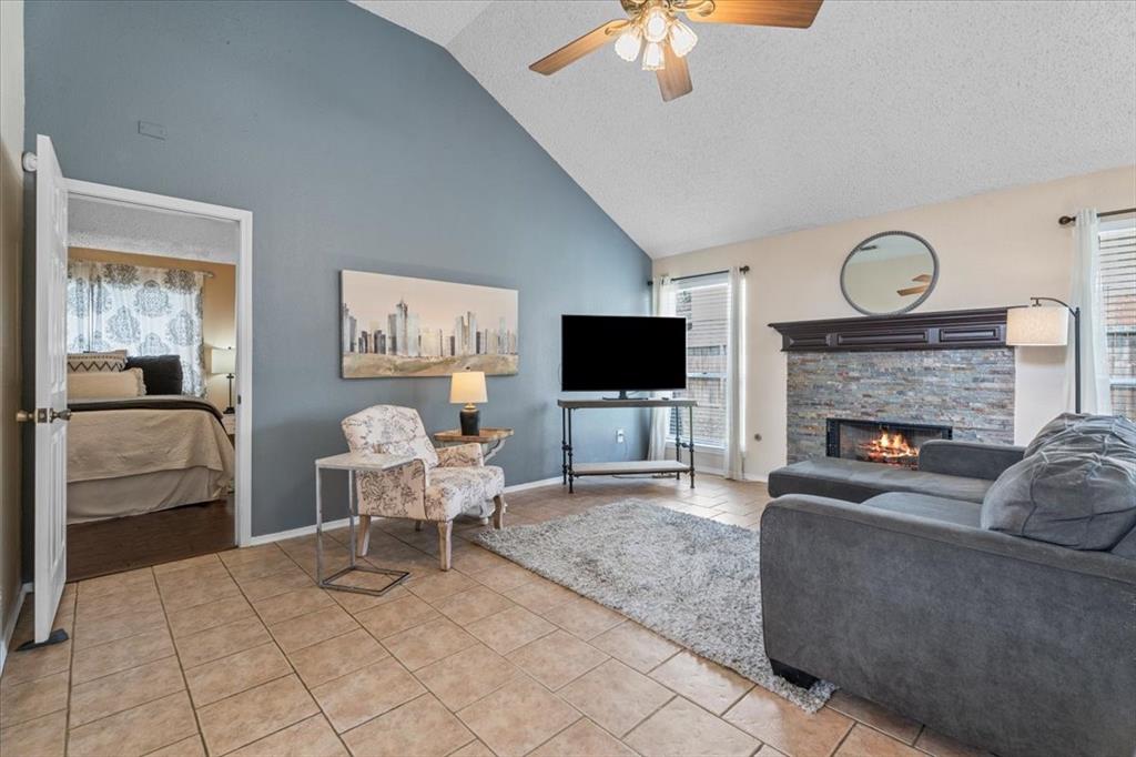 9302 Kirkchapel Court, Spring, Texas image 5