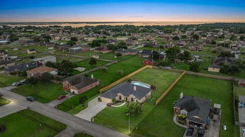 Single Family Residence in Baytown TX 2022 Caroline Avenue.jpg