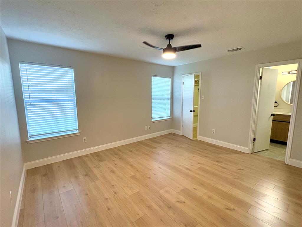 1935 Creekshire Drive, Sugar Land, Texas image 10