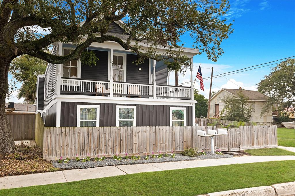 910 9th Street
