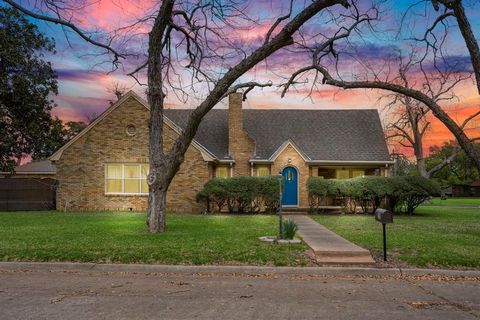Single Family Residence in Wharton TX 519 Avenue C.jpg