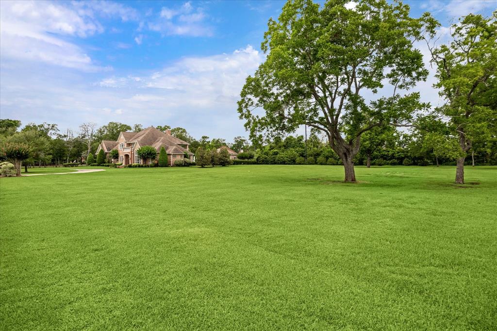 4911 Shiloh Lake Drive, Richmond, Texas image 8