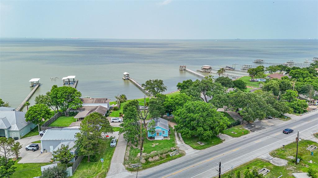 4803 W Bayshore Drive, Bacliff, Texas image 26