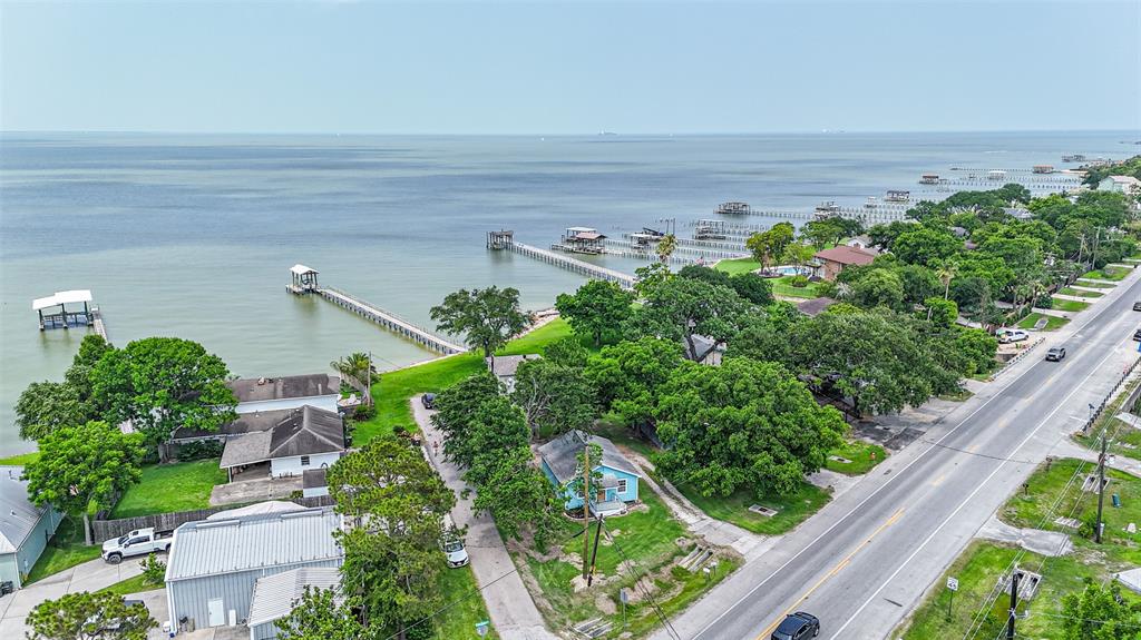4803 W Bayshore Drive, Bacliff, Texas image 27