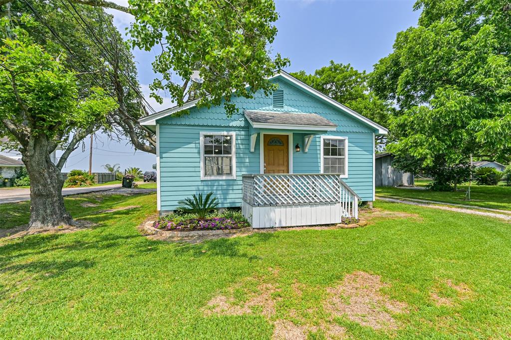 4803 W Bayshore Drive