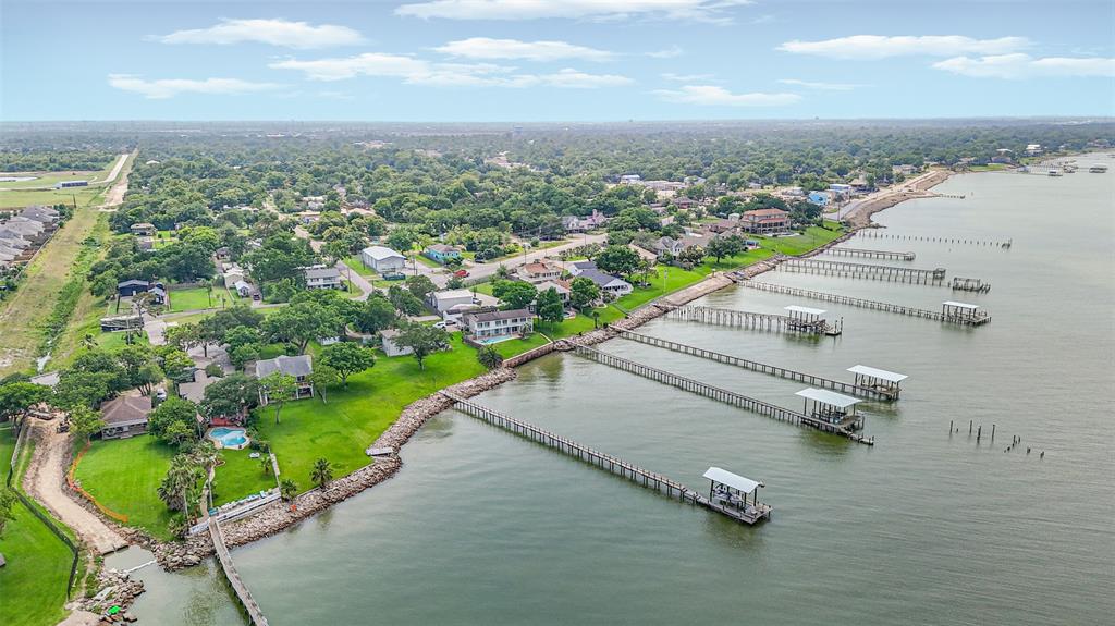 4803 W Bayshore Drive, Bacliff, Texas image 28