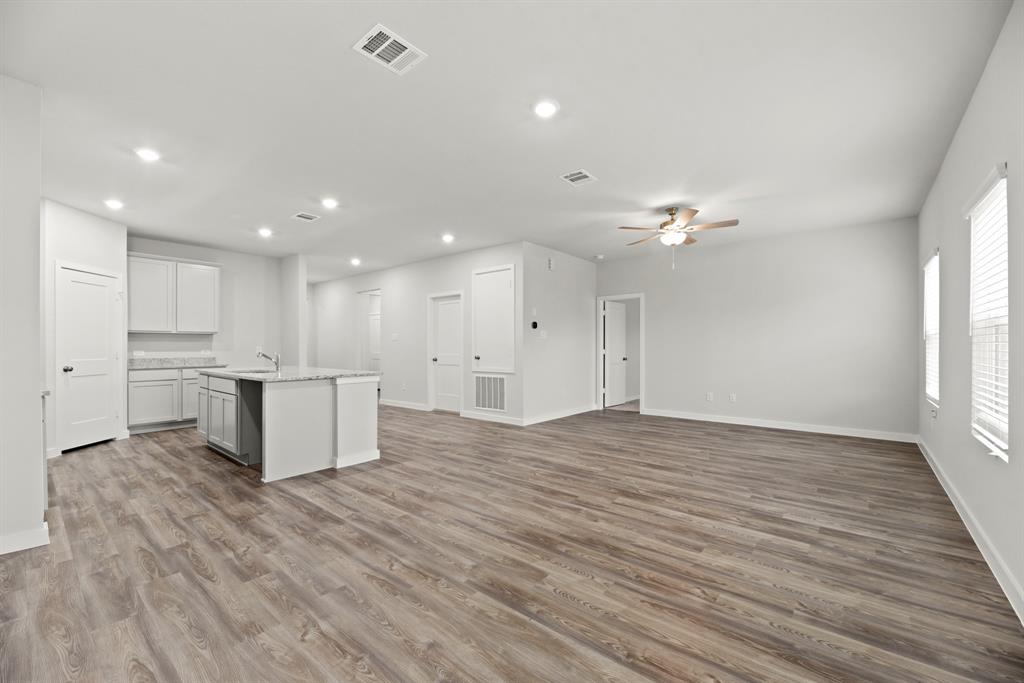 16993 Hazelnut Drive, Conroe, Texas image 8
