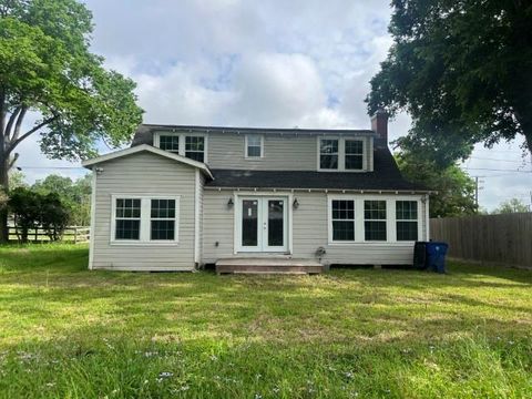 A home in Brazoria