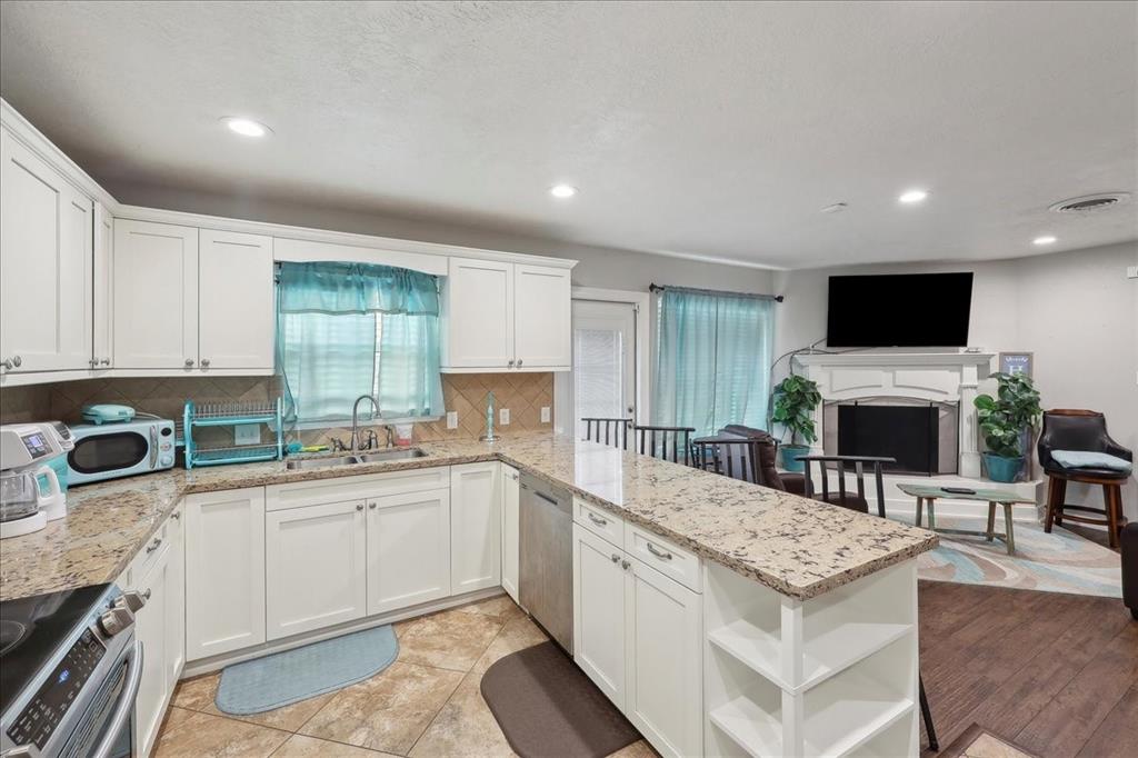 6360 Pansy Drive, Beaumont, Texas image 10