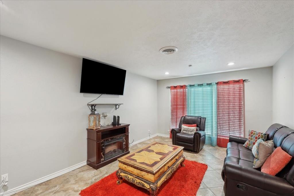 6360 Pansy Drive, Beaumont, Texas image 6