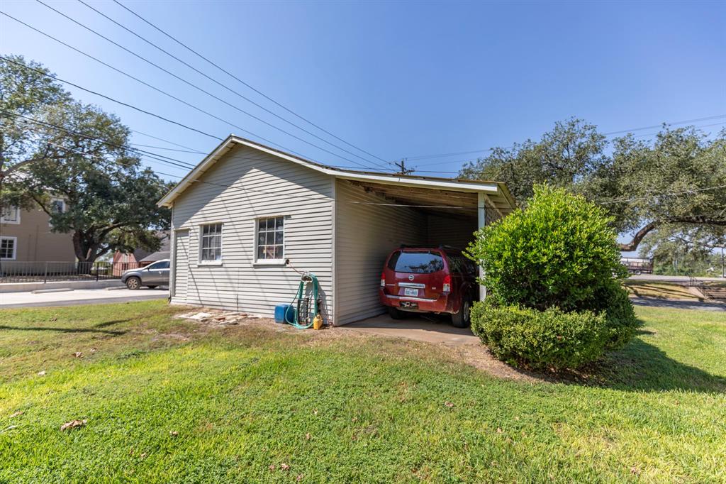 23 W Palm Street St, Bellville, Texas image 16