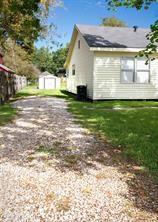 736 Royal Avenue, Port Neches, Texas image 4