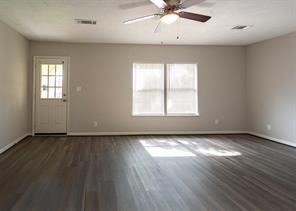 736 Royal Avenue, Port Neches, Texas image 7