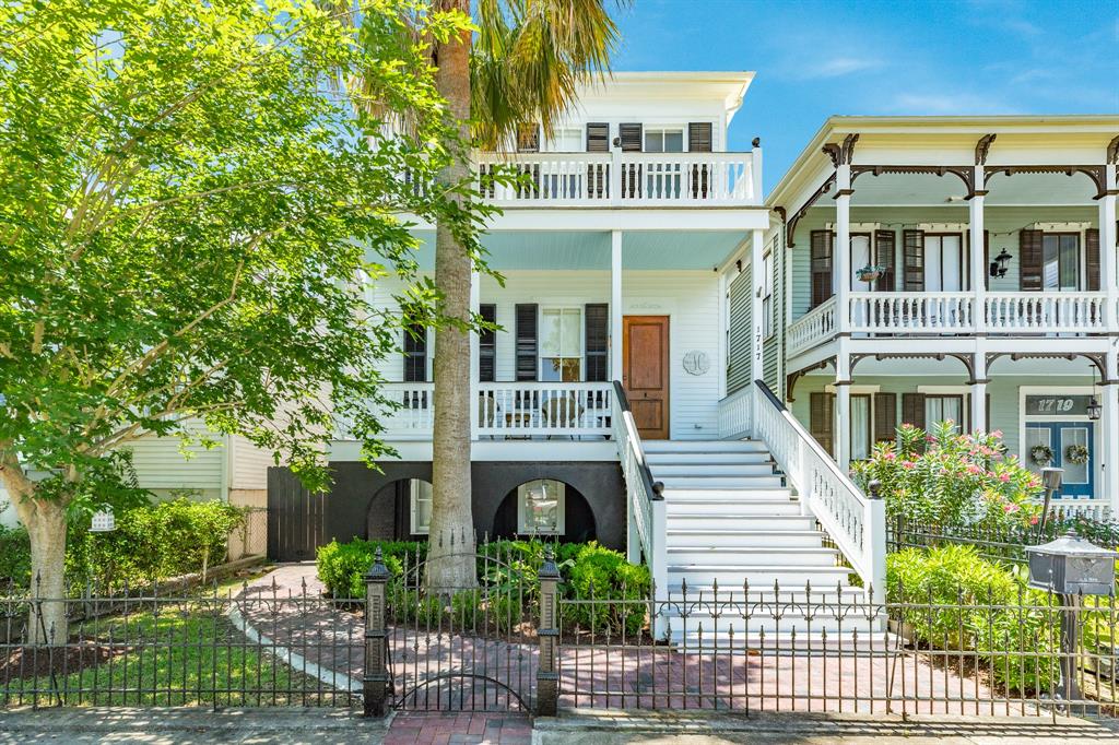 1717 Winnie Street, Galveston, Texas image 4