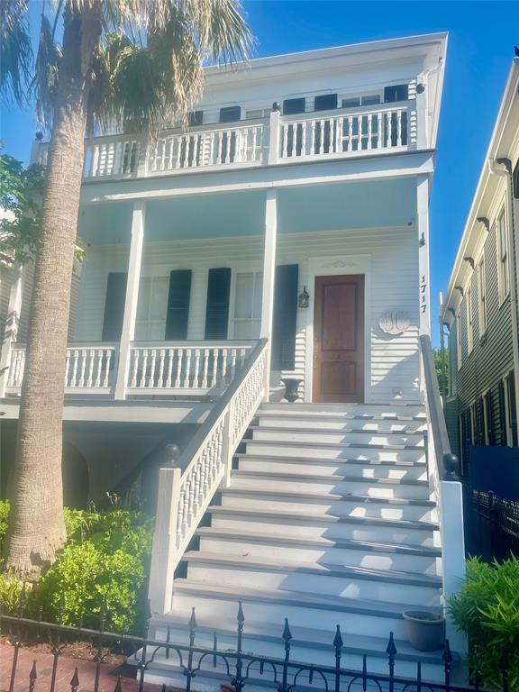 1717 Winnie Street, Galveston, Texas image 1