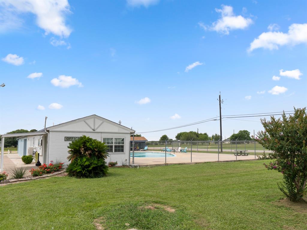 102 Calumet Drive, Palacios, Texas image 38