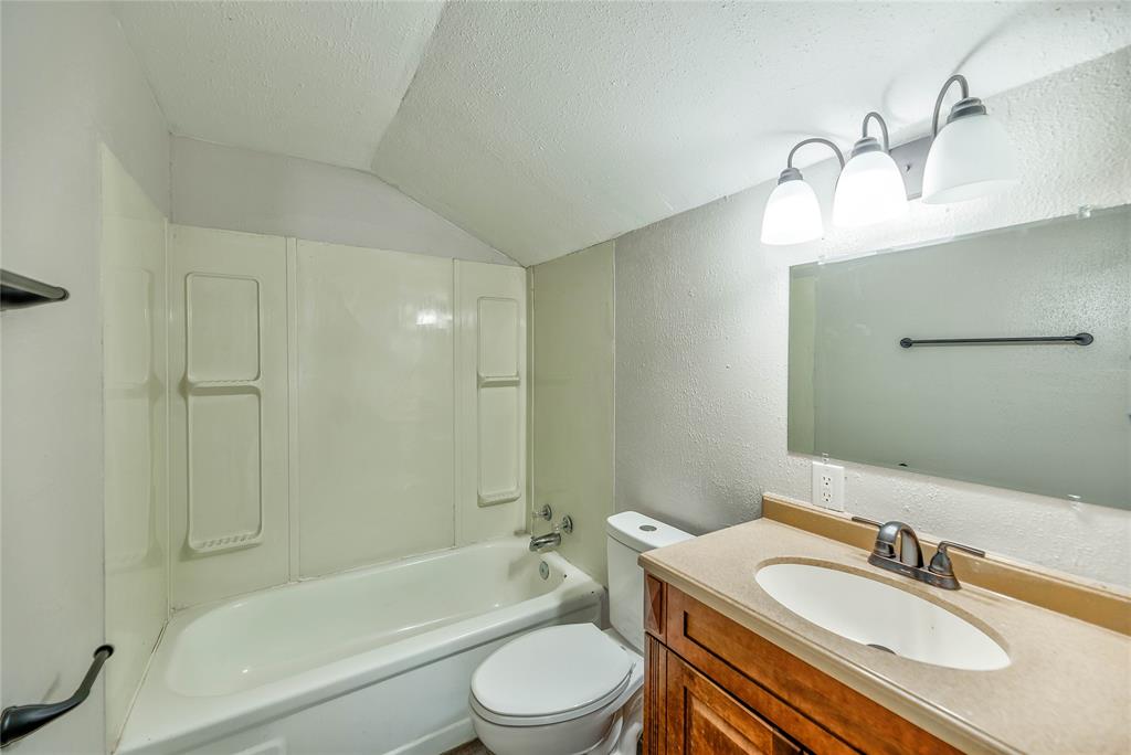 428 Lakewood Drive, Trinity, Texas image 16