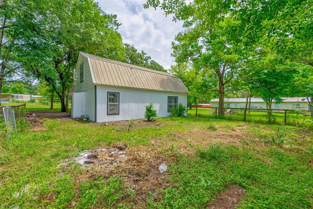 428 Lakewood Drive, Trinity, Texas image 5