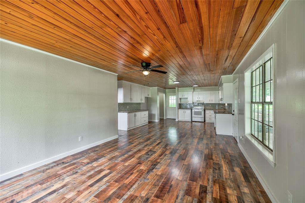 428 Lakewood Drive, Trinity, Texas image 7