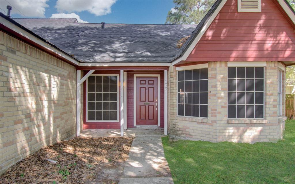 20207 Misty Pines Drive, Humble, Texas image 4