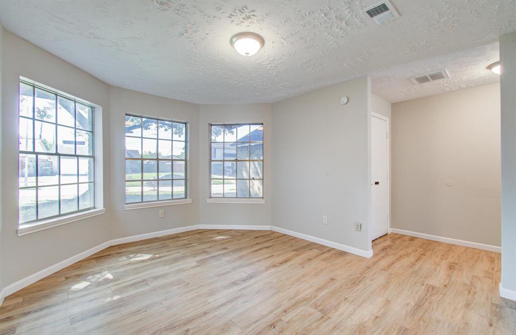 20207 Misty Pines Drive, Humble, Texas image 6