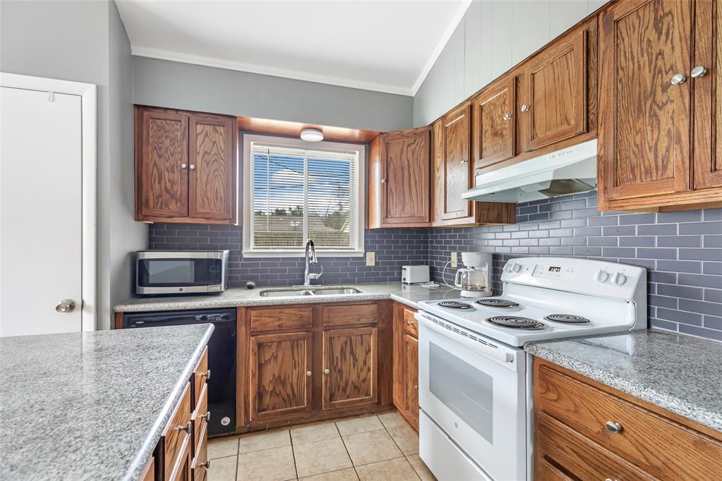 7730 Wickersham Place, Beaumont, Texas image 21