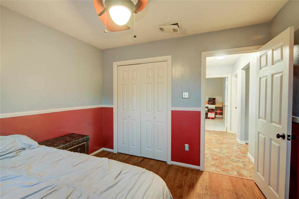 1175 Carey Drive, Angleton, Texas image 31