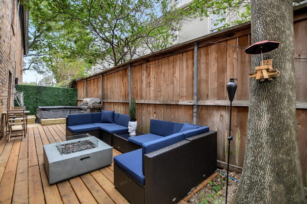 1202 Nantucket Drive, Houston, Texas image 7