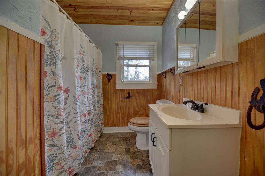 239 N Monroe St, La Grange, Texas image 17