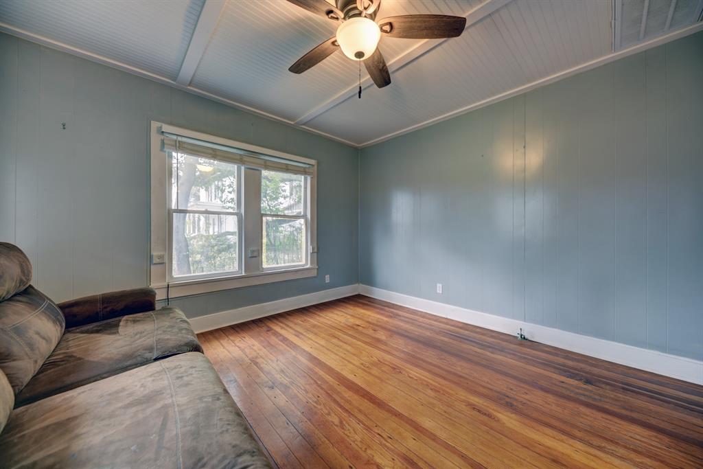 239 N Monroe St, La Grange, Texas image 11