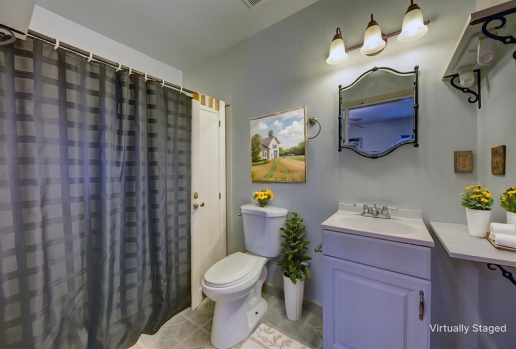 239 N Monroe St, La Grange, Texas image 27