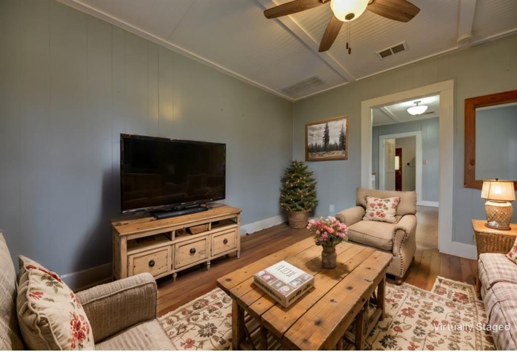 239 N Monroe St, La Grange, Texas image 12