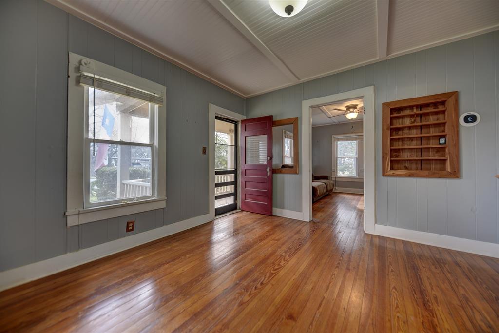 239 N Monroe St, La Grange, Texas image 21