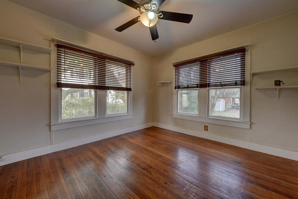 239 N Monroe St, La Grange, Texas image 18