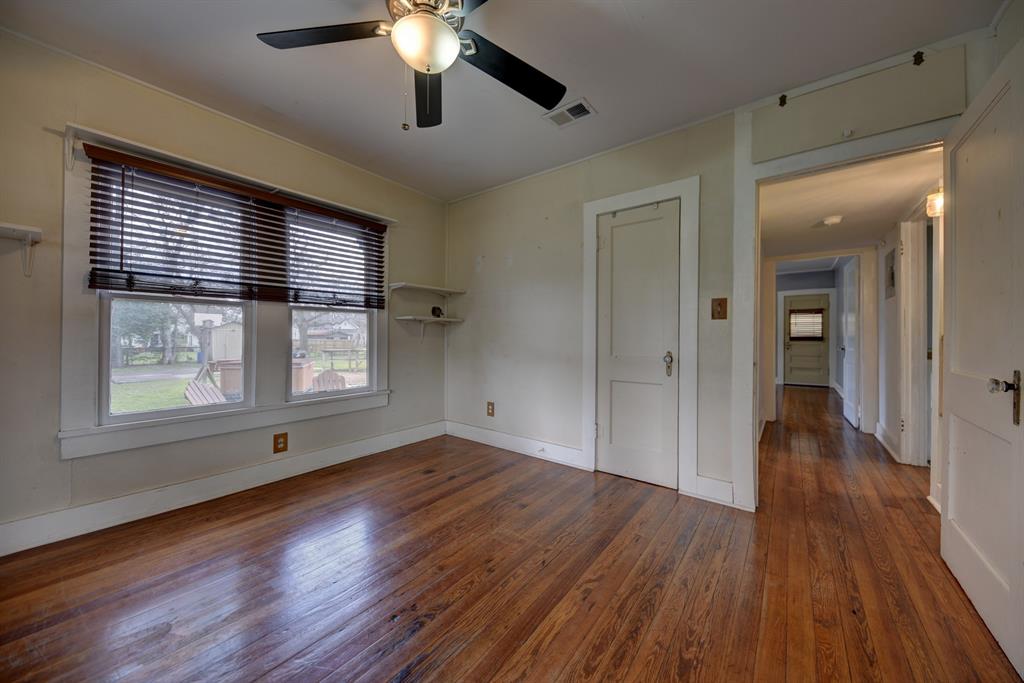 239 N Monroe St, La Grange, Texas image 19