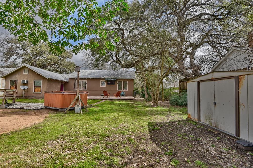 239 N Monroe St, La Grange, Texas image 31
