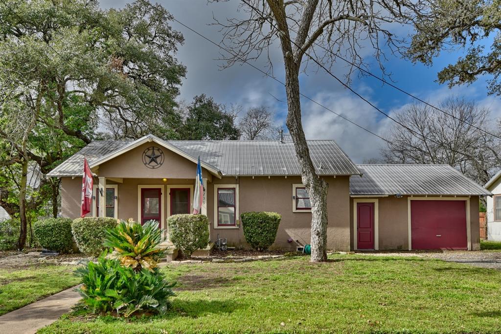 239 N Monroe St, La Grange, Texas image 1