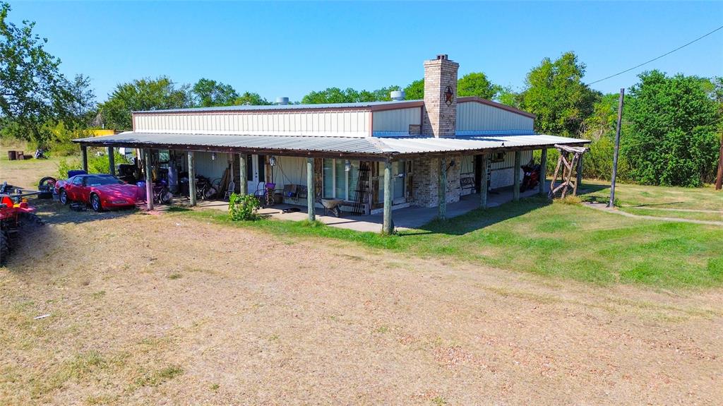 501 Glen Flora Road, Eagle Lake, Texas image 2