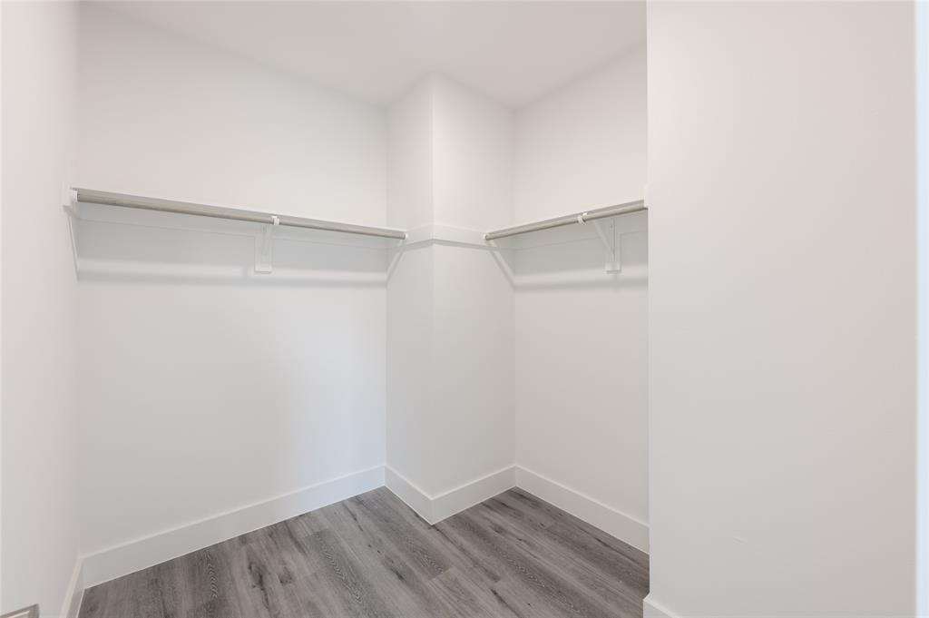 11905 N Hoa Sen Circle, Houston, Texas image 15
