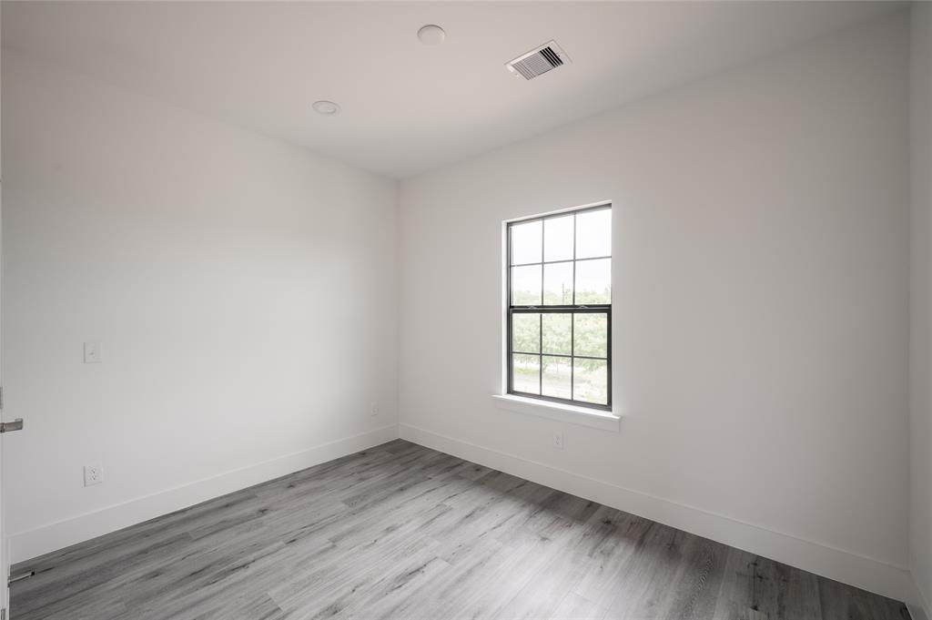 11905 N Hoa Sen Circle, Houston, Texas image 9