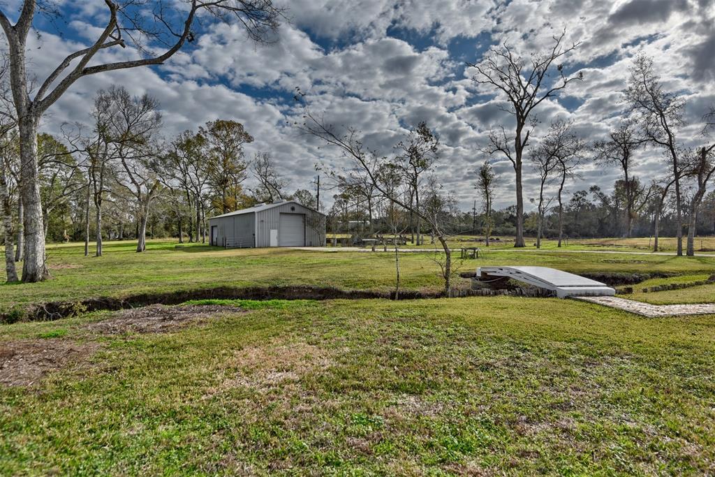 201 Heritage Trail, Bellville, Texas image 35