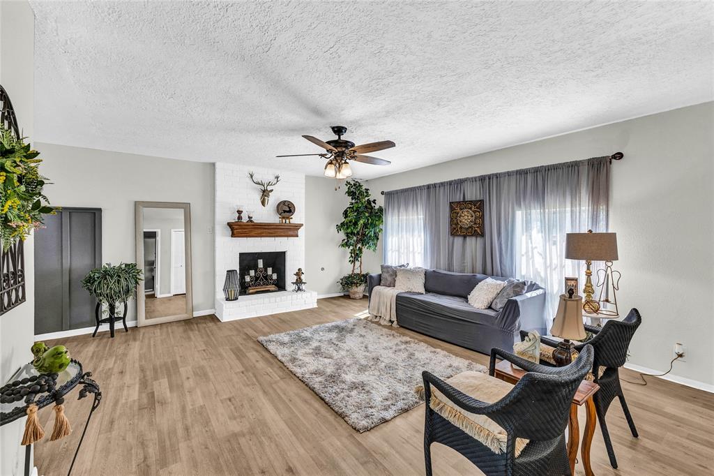 2705 Parrott Avenue, Rosenberg, Texas image 5
