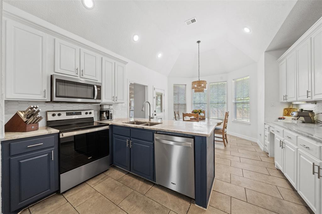 129 April Point Place, Conroe, Texas image 17