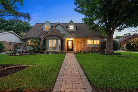 Single Family Residence in Seabrook TX 4343 Parkmead Drive.jpg