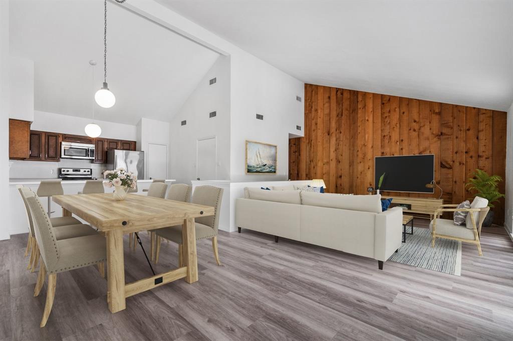 80 Lakeview Village